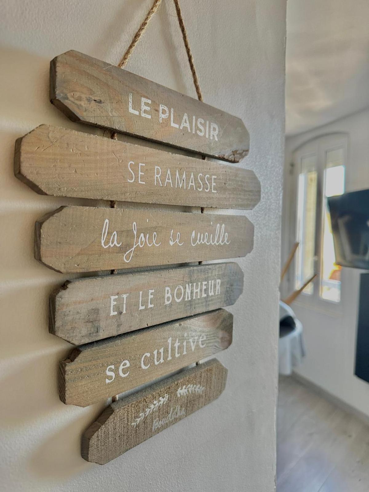 Appartement Pres Du Port Centre Et Plage - Vue Mer Courseulles-sur-Mer Exterior photo